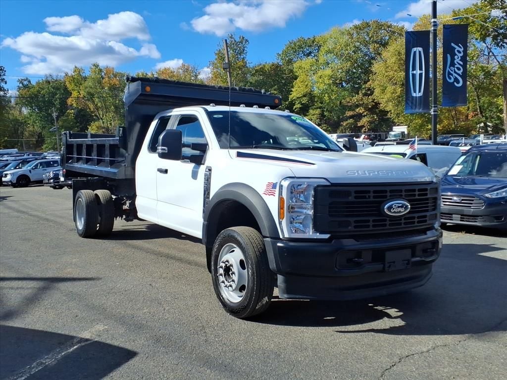 2024 Ford F-550 Super Duty Chassis Cab XL's photo