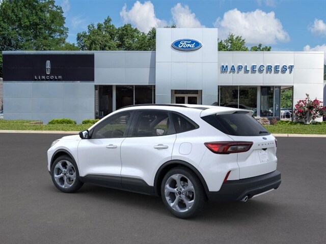 2025 Ford Escape ST-Line photo 4