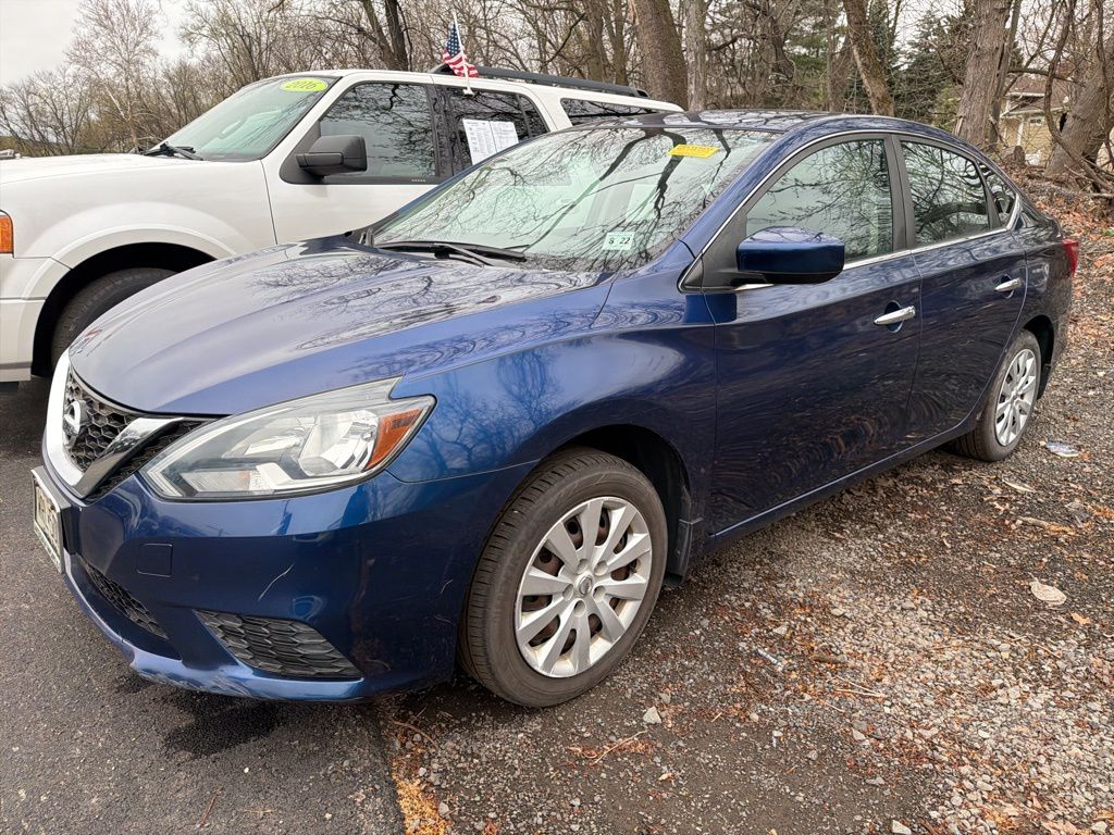Used 2017 Nissan Sentra Image