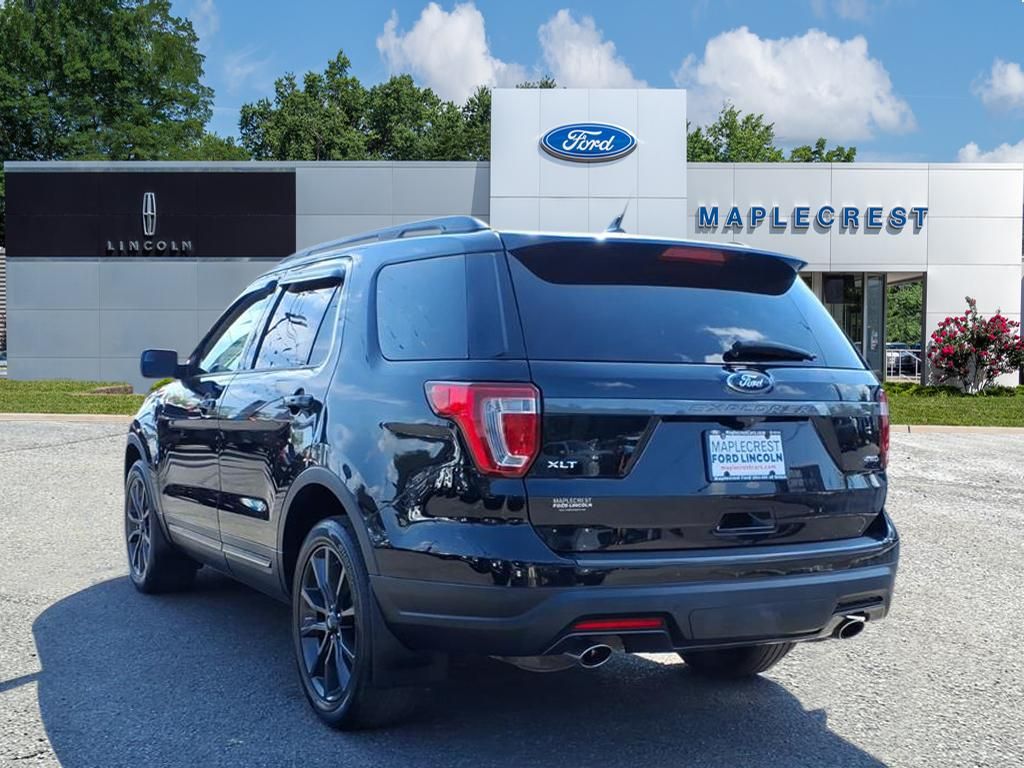 2018 Ford Explorer XLT photo 3