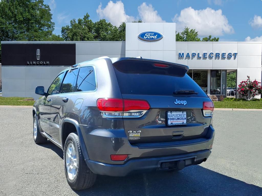 2015 Jeep Grand Cherokee Laredo photo 3