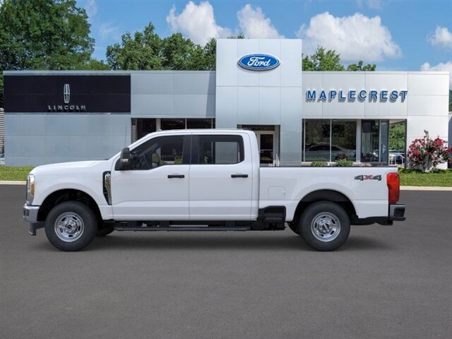 2025 Ford F-250 photo 3