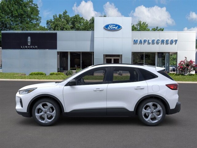 2025 Ford Escape ST-Line photo 3