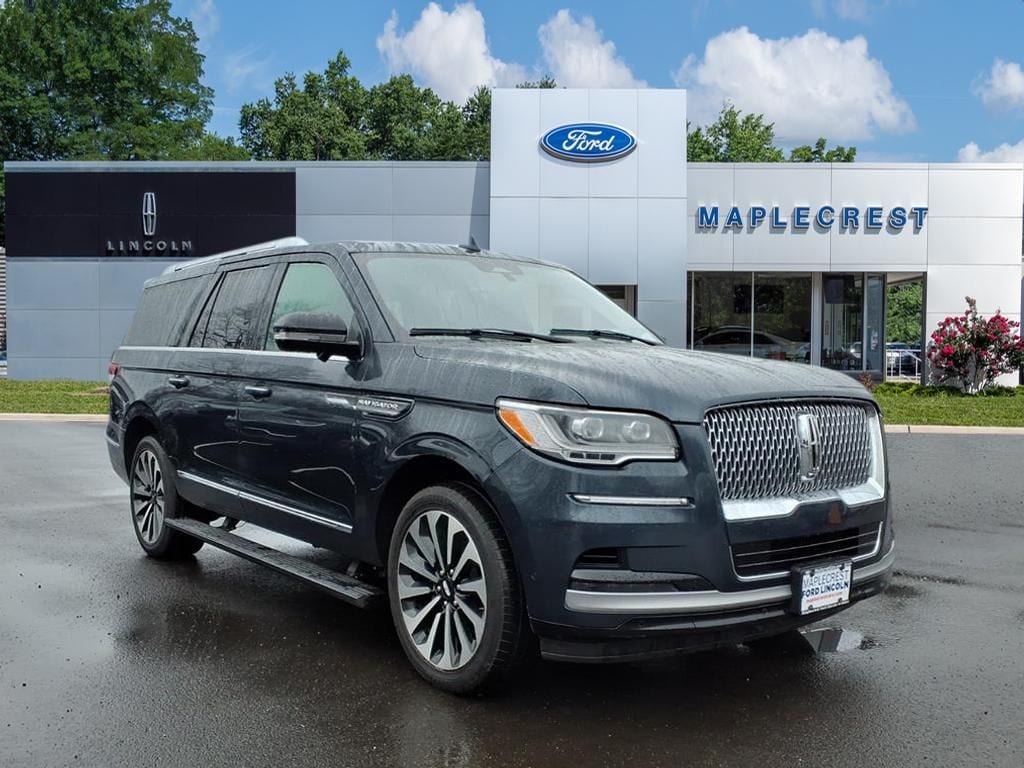Used 2022 Lincoln Navigator L Image