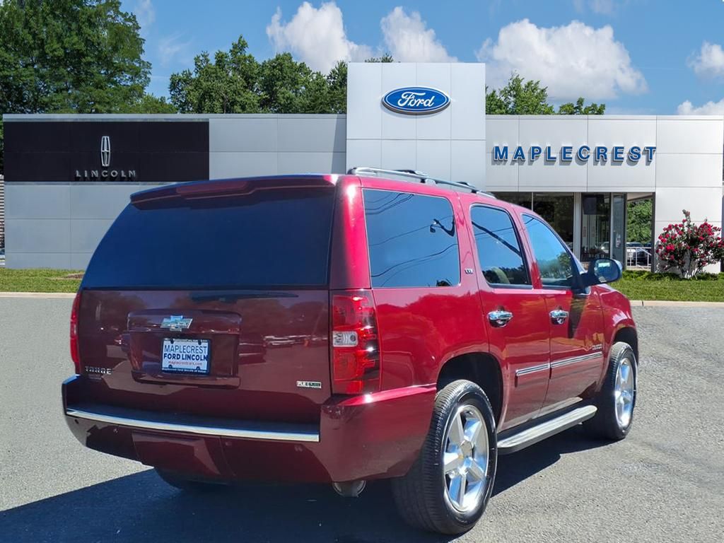 2010 Chevrolet Tahoe LTZ photo 4