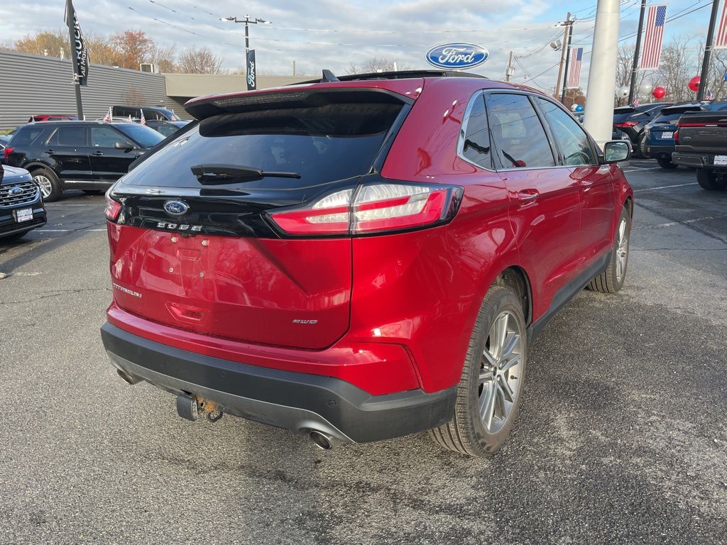 2024 Ford Edge Titanium photo 4