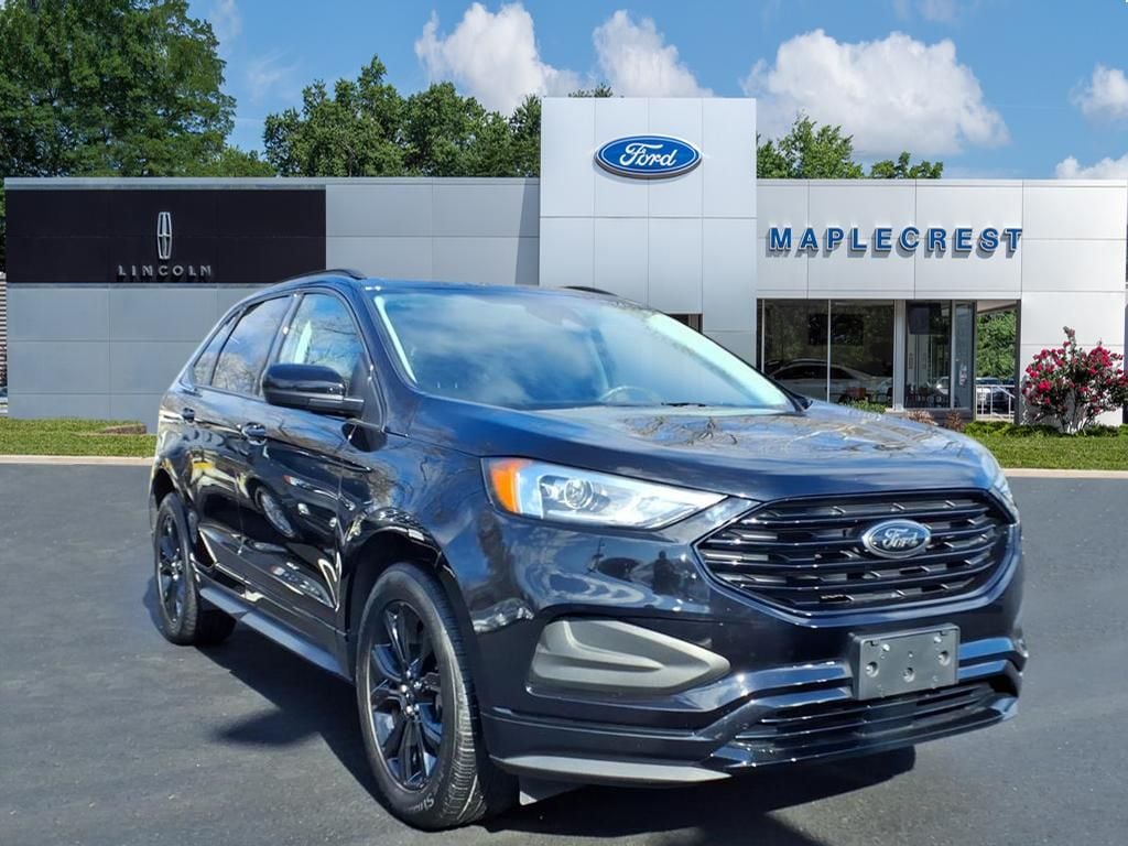 Used 2022 Ford Edge Image