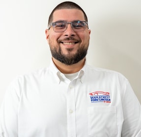 Staff member John Davis from ID_389247