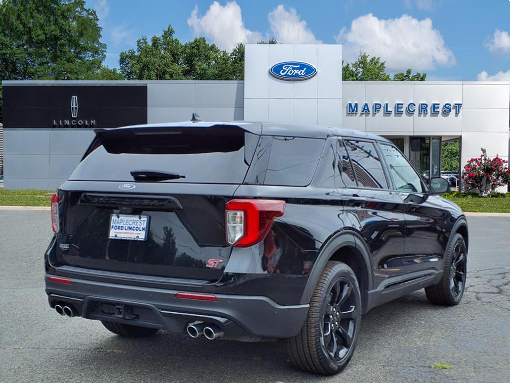 2022 Ford Explorer ST photo 4