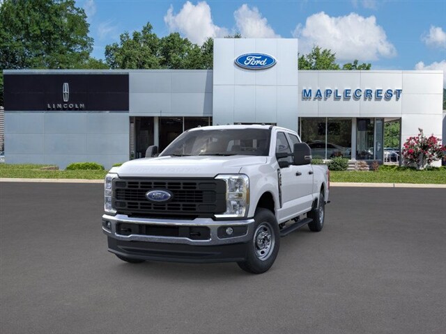 2025 Ford F-250 photo 2