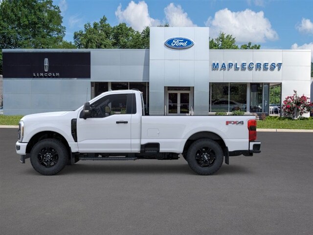 2024 Ford F-350 photo 3