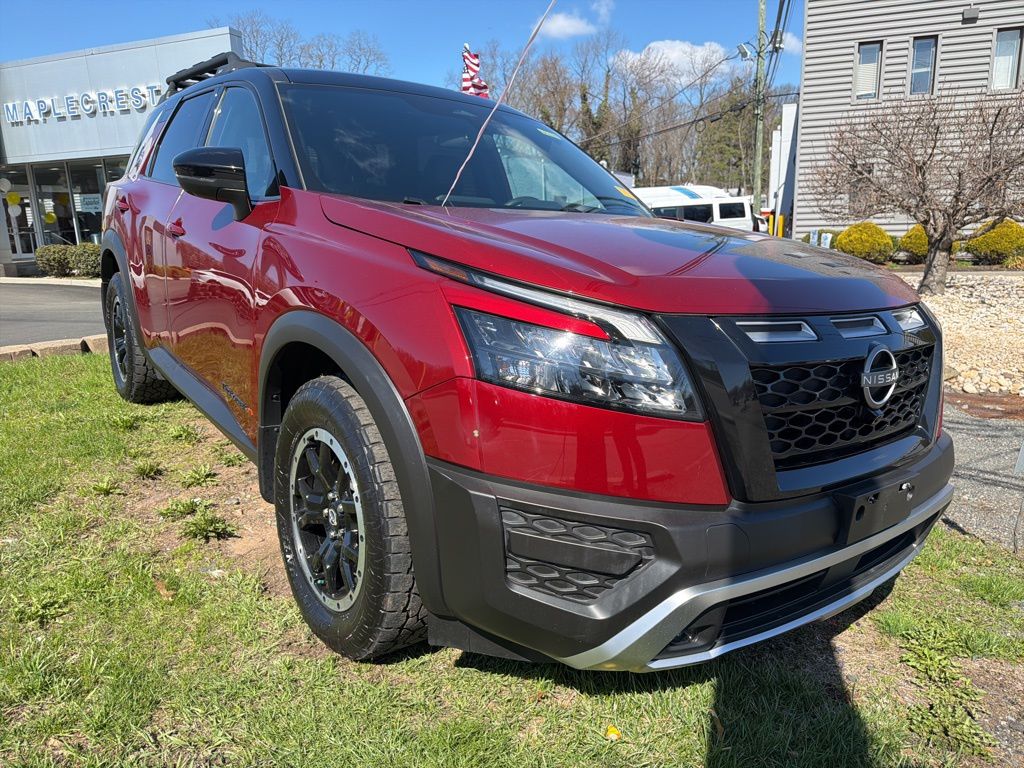 Used 2023 Nissan Pathfinder Image