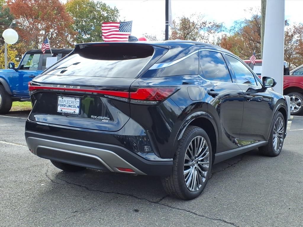 2024 Lexus RX 450h+ Luxury photo 3