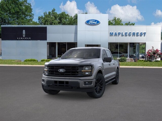 2025 Ford F-150 XLT photo 2
