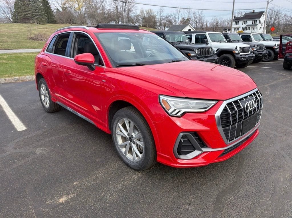 Used 2023 Audi Q3 Image
