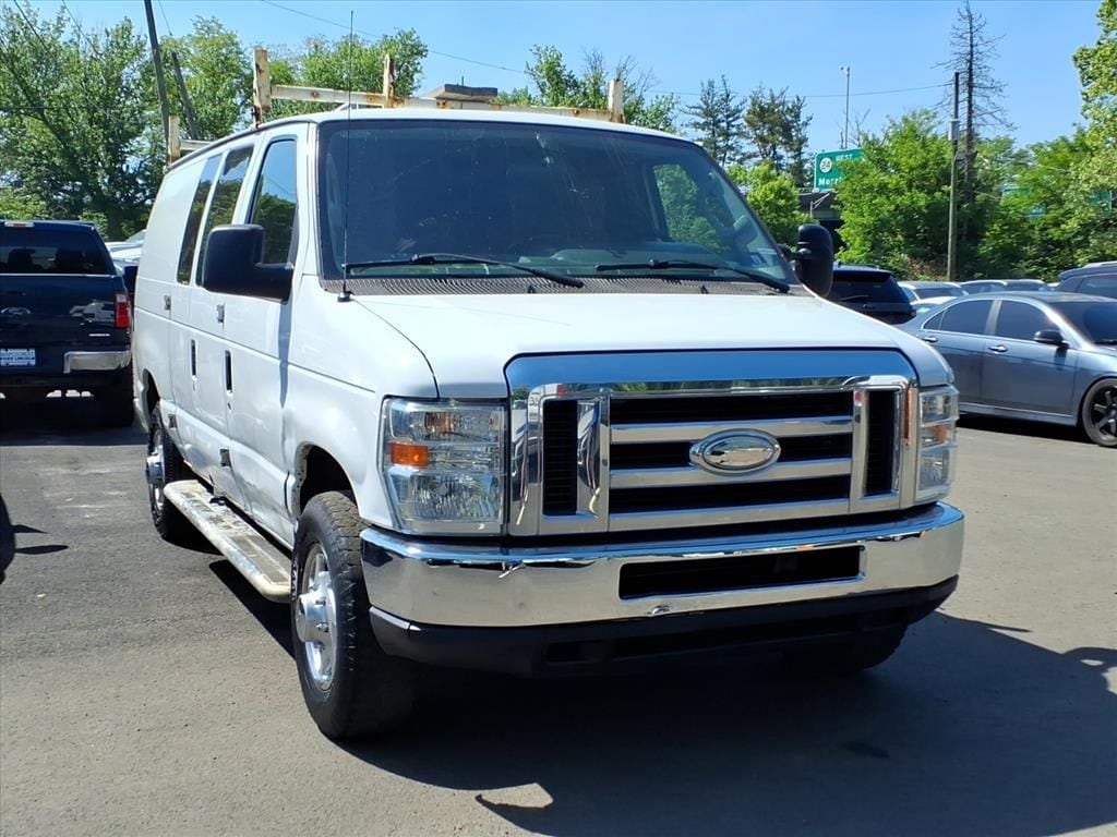 2014 Ford E-Series E-250 Van's photo