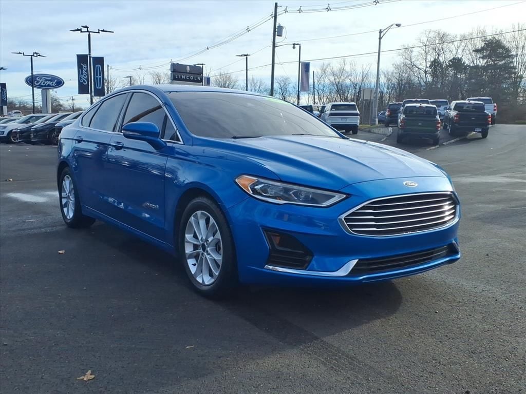 2019 Ford Fusion Hybrid SEL's photo