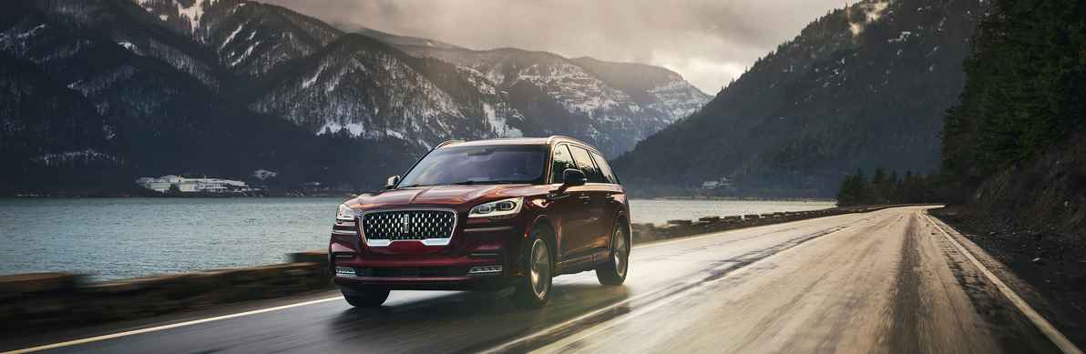 2022 Lincoln Aviator vs 2022 BMW X5 | Maplecrest Lincoln