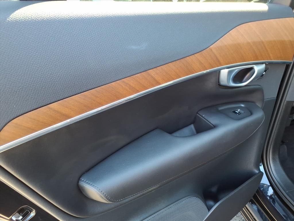 2024 Volvo XC90 Plus - Photo 16