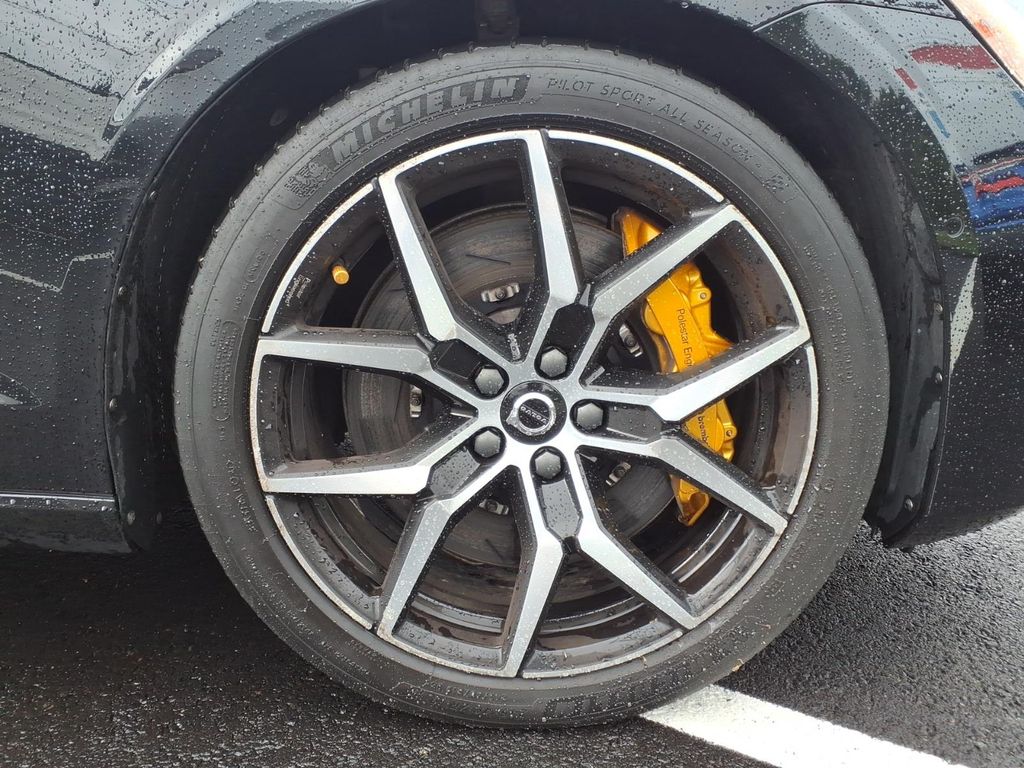 2024 Volvo V60 18