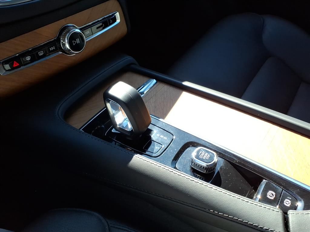 2024 Volvo XC90 Plus - Photo 13