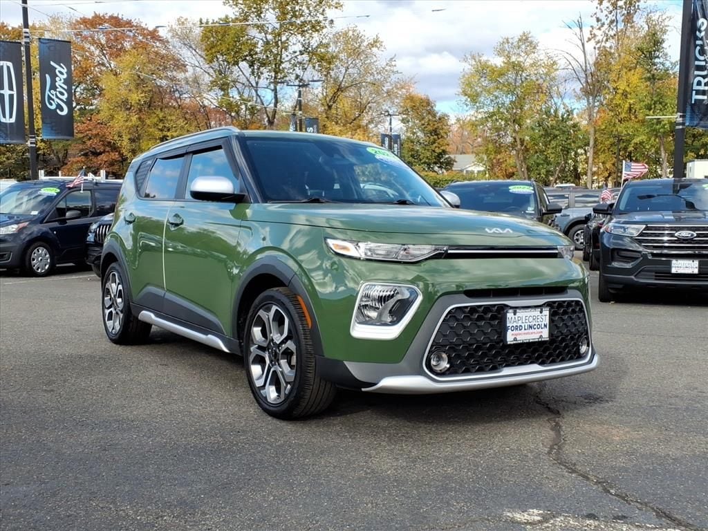 2022 Kia Soul X-Line's photo