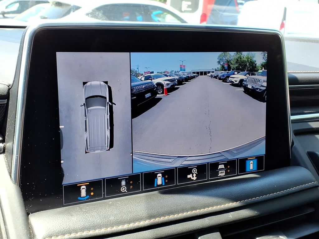 2021 GMC Yukon XL AT4 - Photo 11