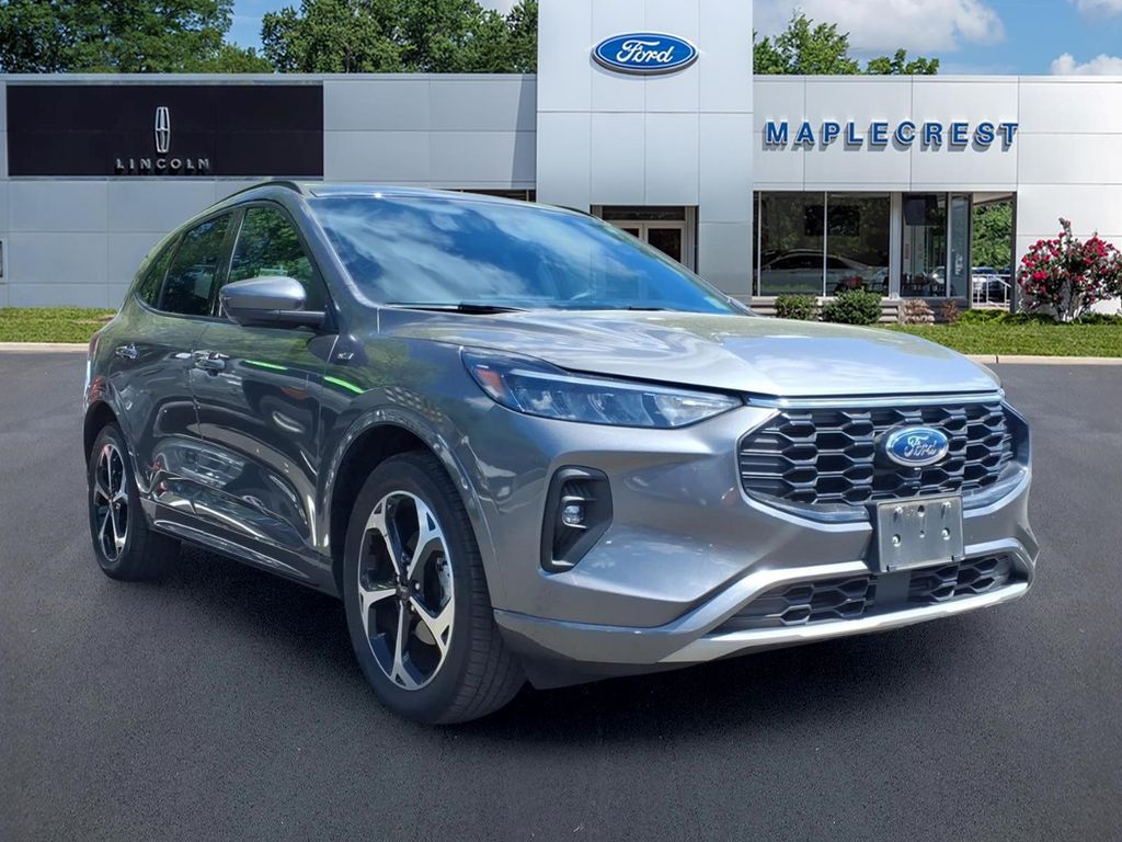 2023 Ford Escape ST-Line Select AWD 2.0L's photo