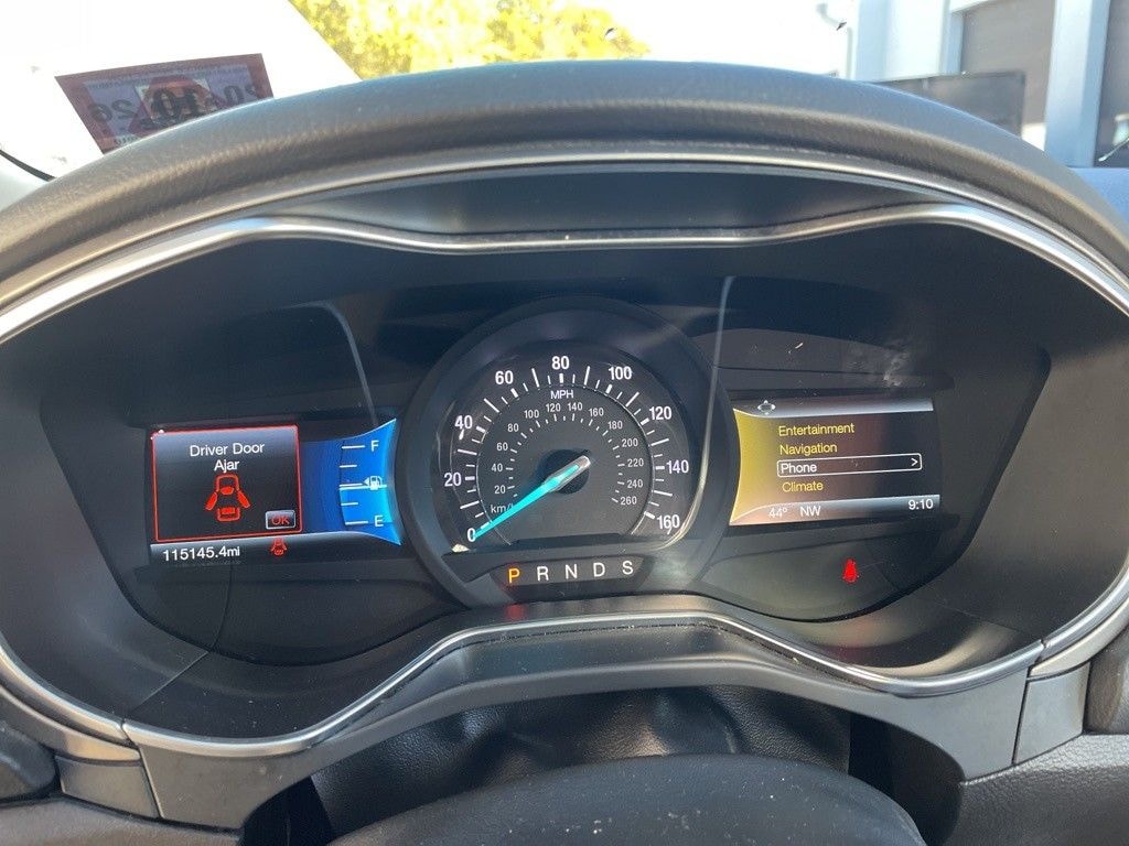 Used 2015 Ford Fusion SE Sedan