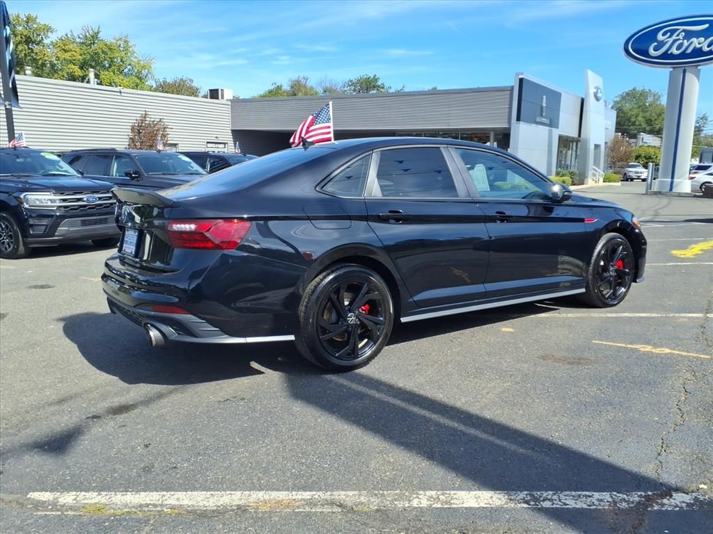 2024 Volkswagen Jetta GLI 2.0T Autobahn photo 3