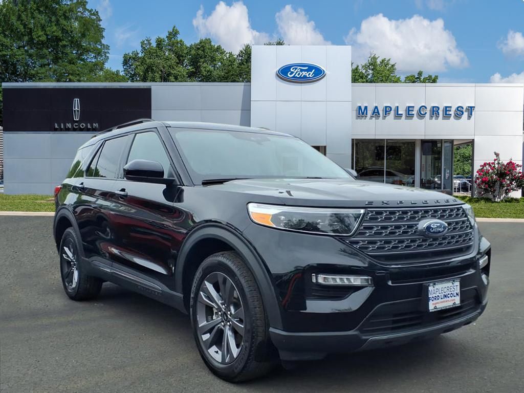 2023 Ford Explorer XLT 4WD's photo