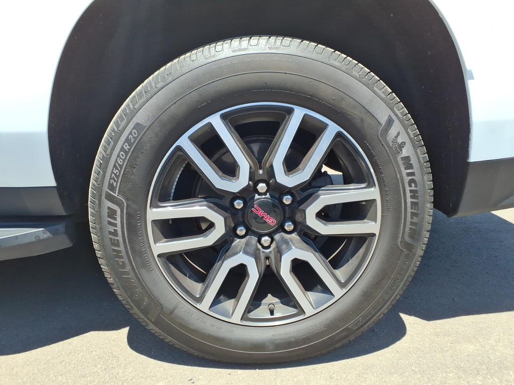 2021 GMC Yukon XL AT4 - Photo 26