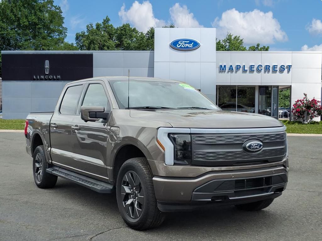 2023 Ford F-150 Lightning Lariat's photo