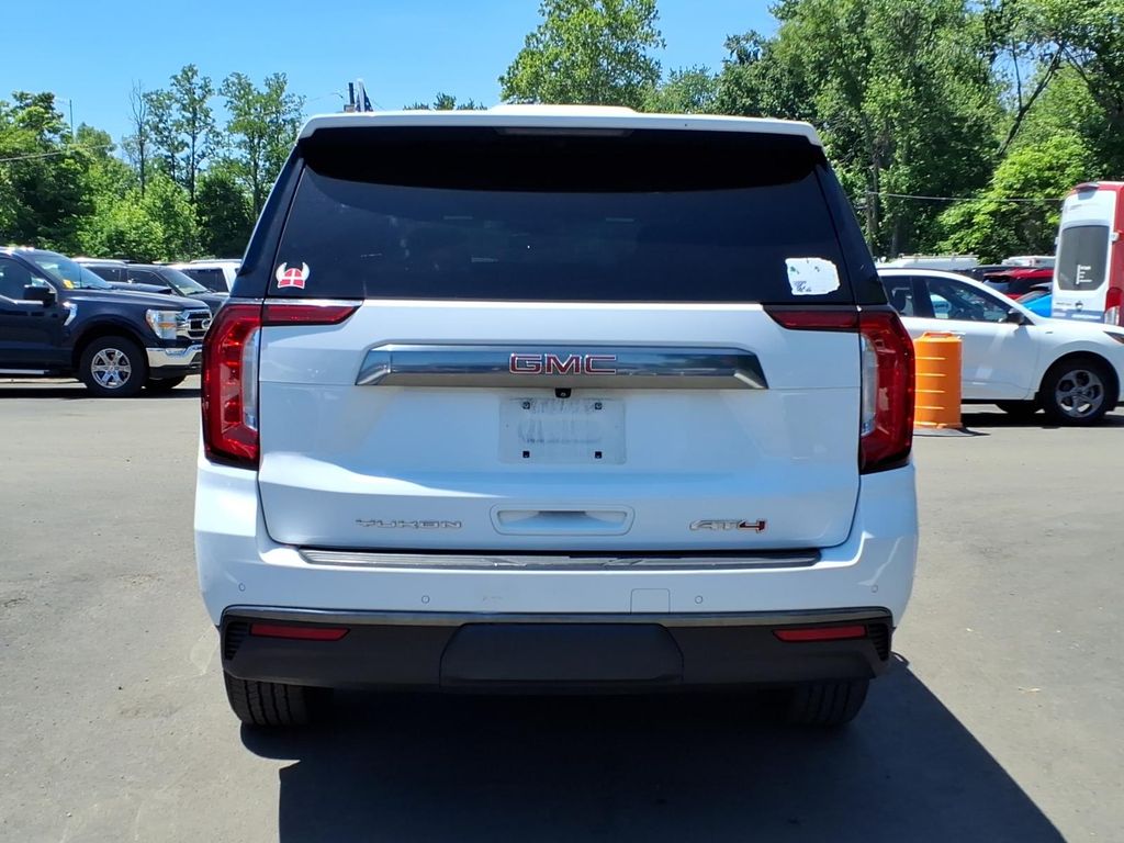 2021 GMC Yukon XL AT4 - Photo 20