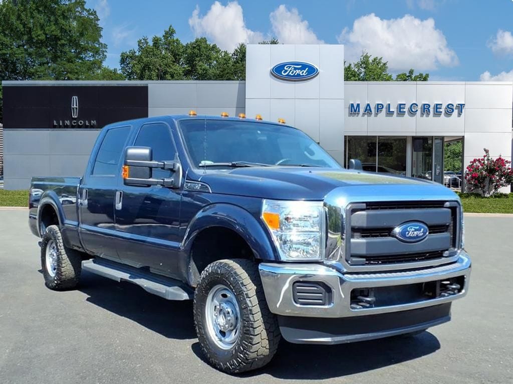 2015 Ford F-250 XL 4x4 Crew Cab 156 in's photo