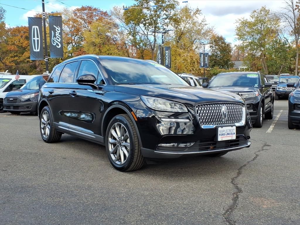 2021 Lincoln Corsair Base's photo