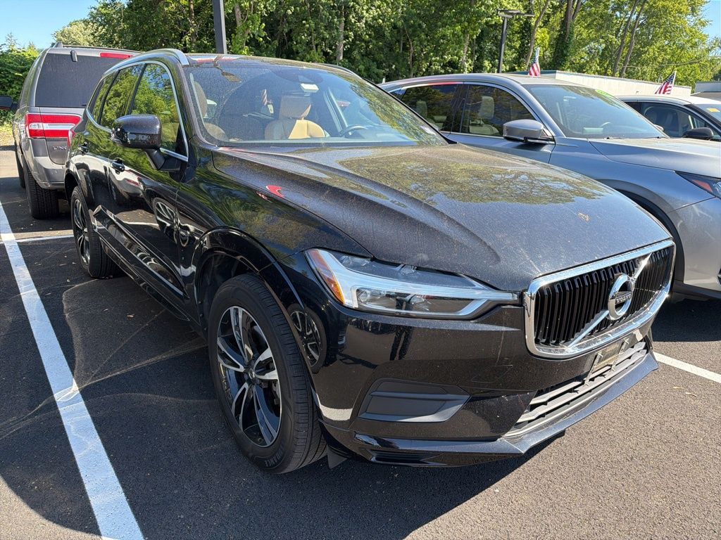 2019 Volvo XC60 T6 Momentum AWD's photo