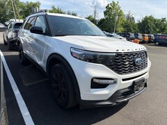 2022 Ford Explorer ST SUV