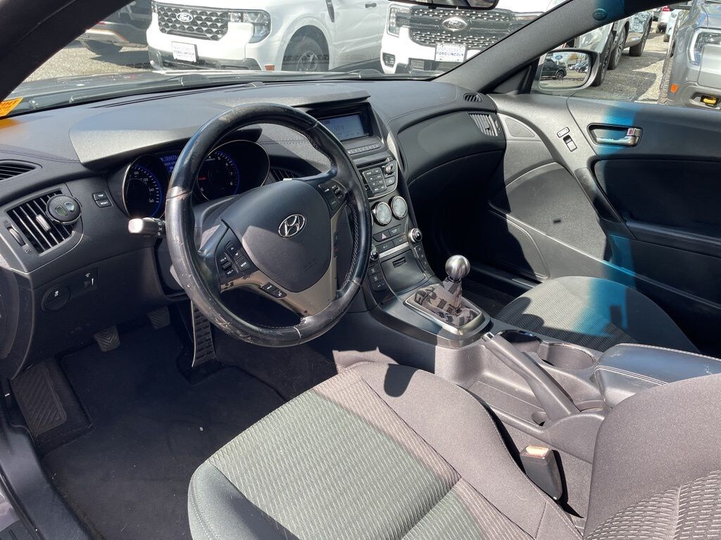 Used 2013 Hyundai Genesis Coupe 2.0T Coupe