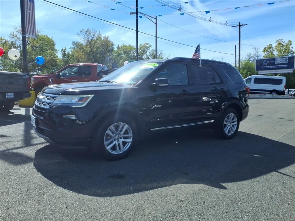 2018 Ford Explorer XLT's photo