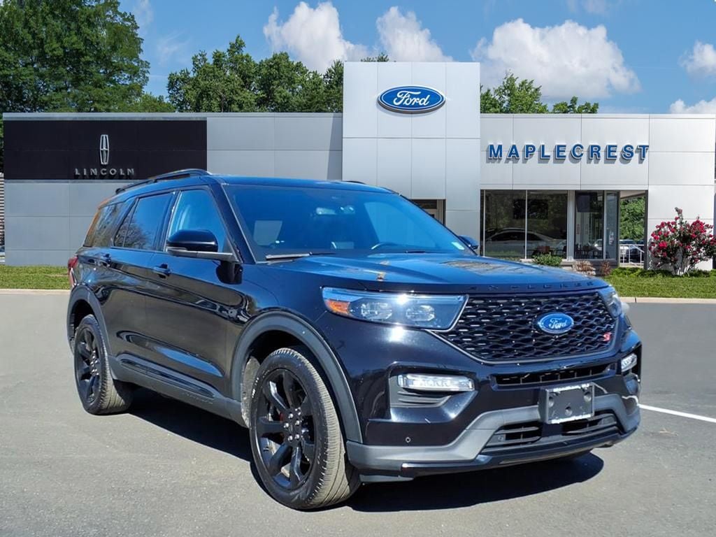 2022 Ford Explorer ST 4WD's photo