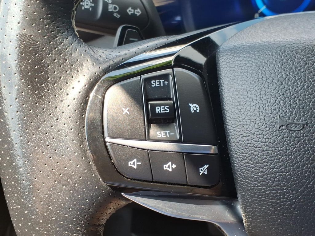 2022 Ford Explorer ST - Photo 7