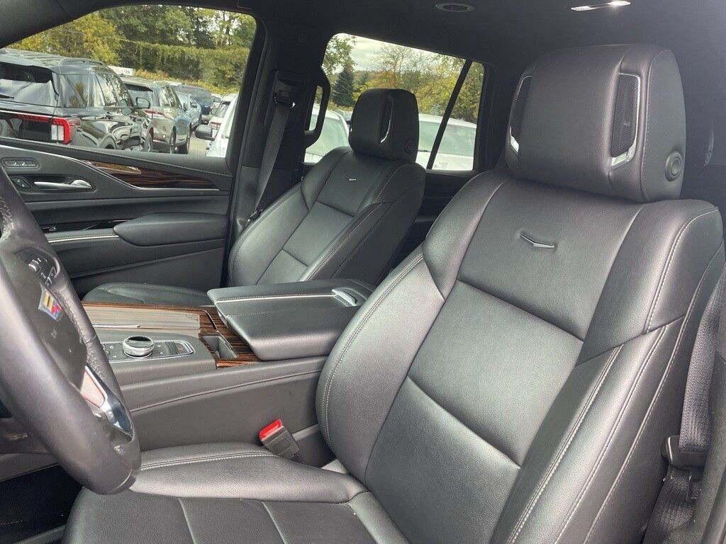 Used 2023 Cadillac Escalade Luxury SUV
