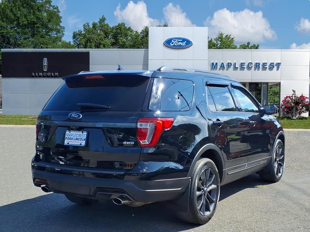 2018 Ford Explorer XLT photo 4