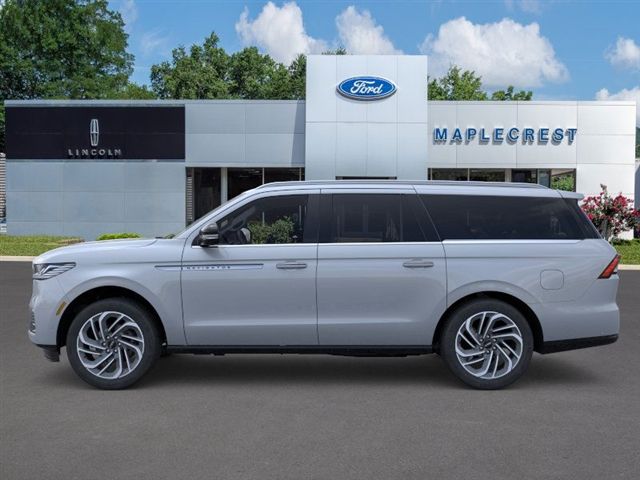 2025 Lincoln Navigator L Reserve photo 3