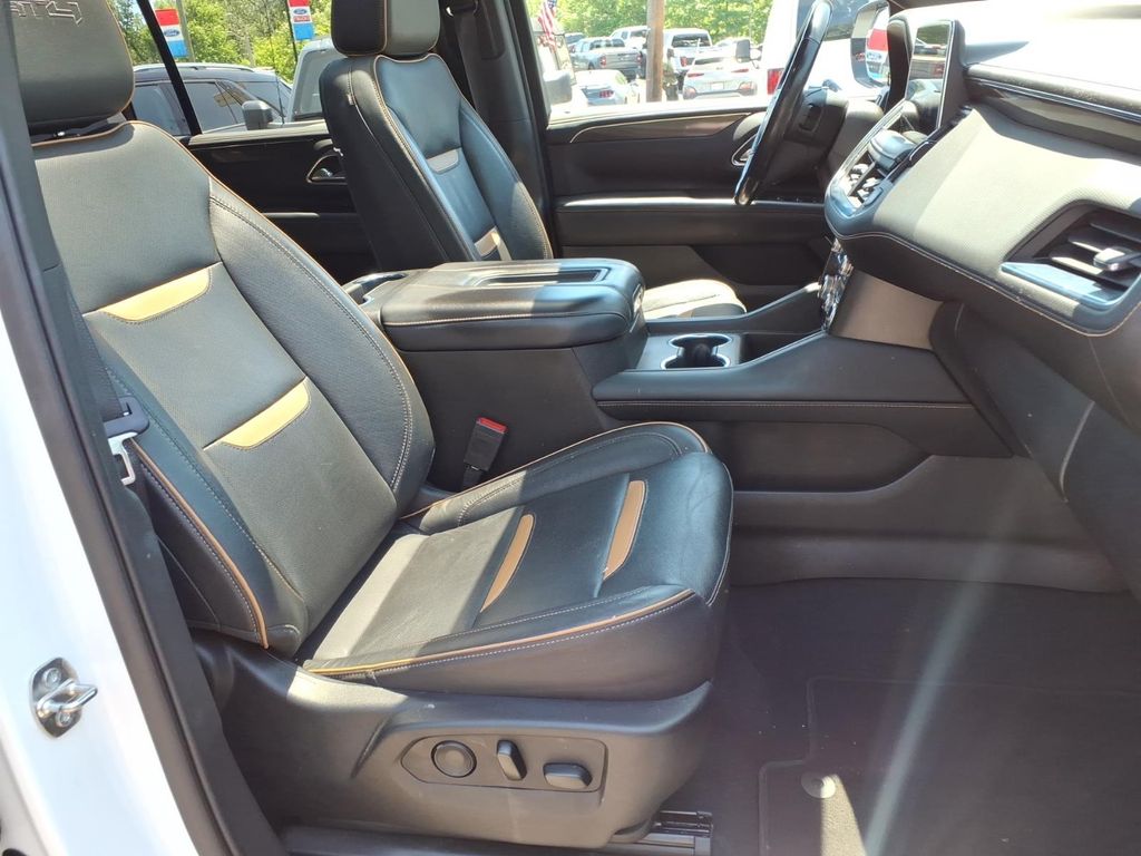 2021 GMC Yukon XL AT4 - Photo 13