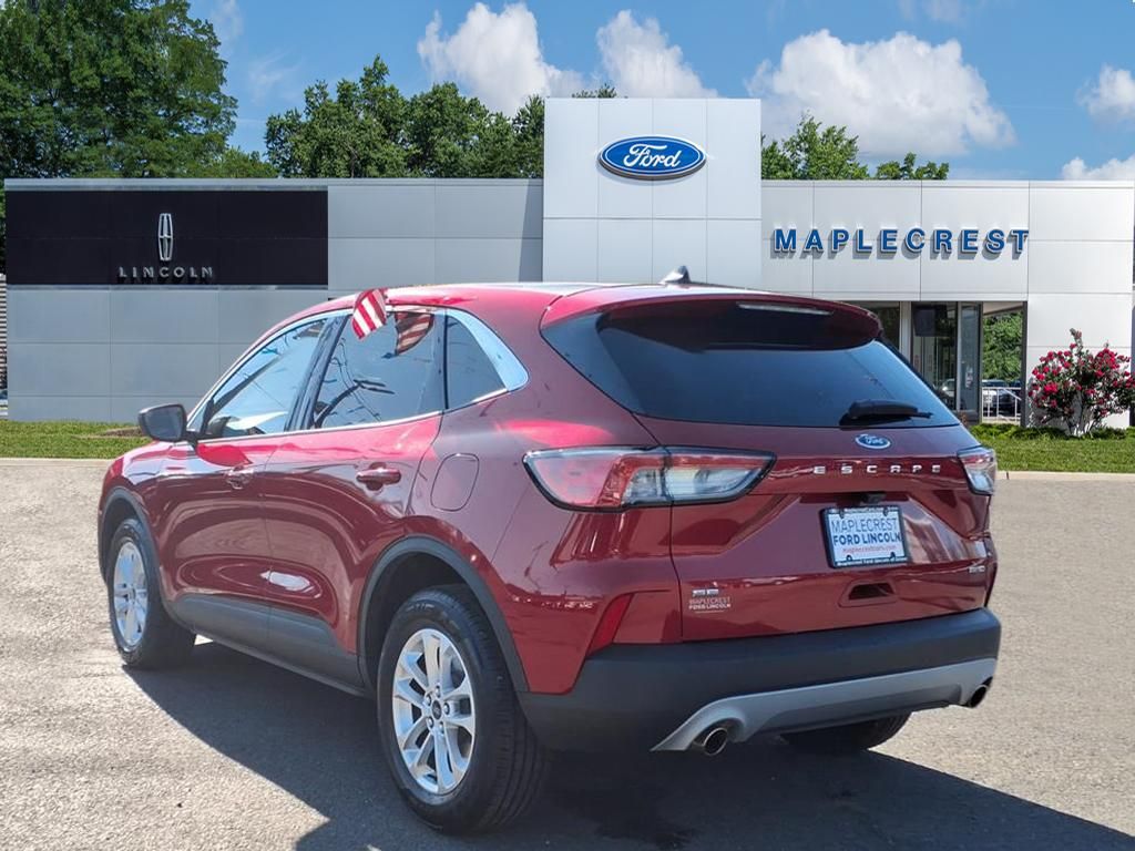 2022 Ford Escape SE photo 3