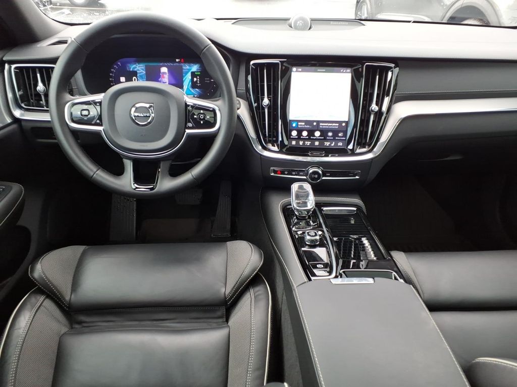 2024 Volvo V60 5