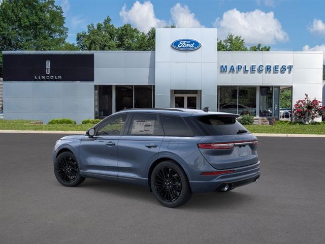 2025 Lincoln Corsair Premiere photo 2
