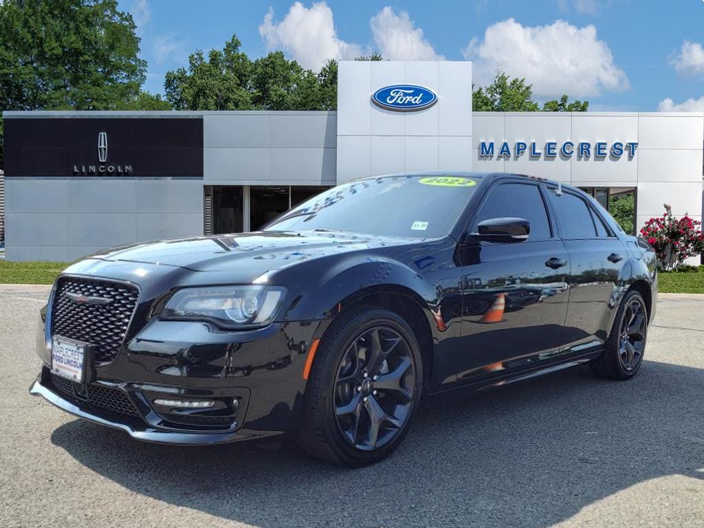 Used 2022 Chrysler 300 S with VIN 2C3CCABT4NH237356 for sale in Vauxhall, NJ